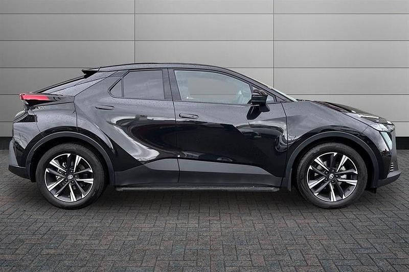 New Toyota C-HR Design 140 HP (102 kW) 2026 Midnight teal SUV