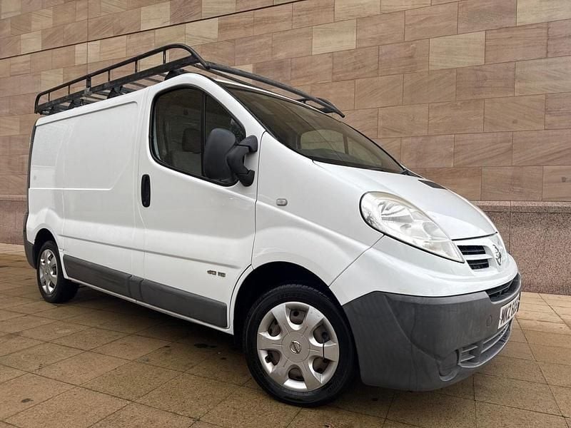 White Used 2012 Nissan Primastar SE MPV | £3,945 (Good price) - Image 1/4