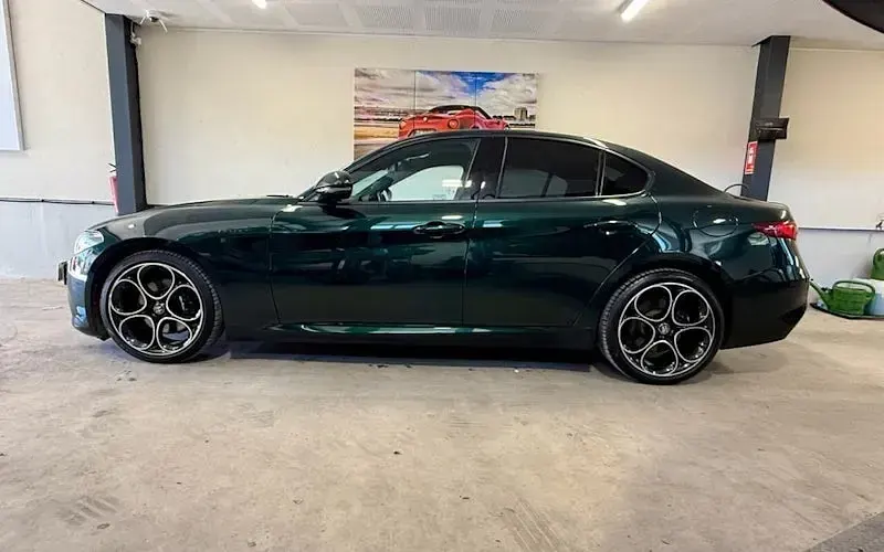 Used Alfa Romeo Giulia Veloce 280 HP (205 kW) 2021 Green Sedan