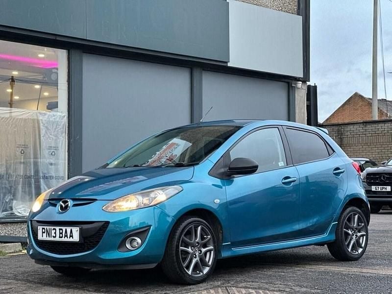 Begagnad Mazda 2 Edition 84 HK (61 kW) 2013 Blå Halvkombi