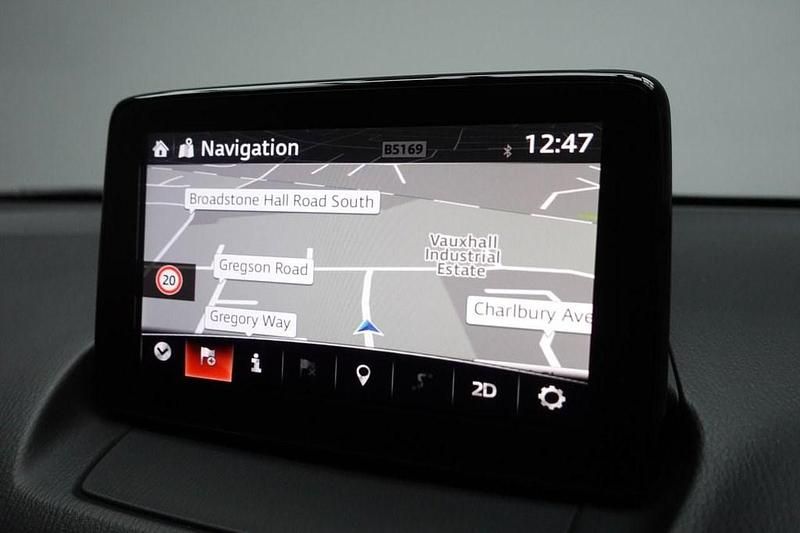 Used Mazda 2 Inclusive 90 HP (66 kW) 2019 Blue Hatchback