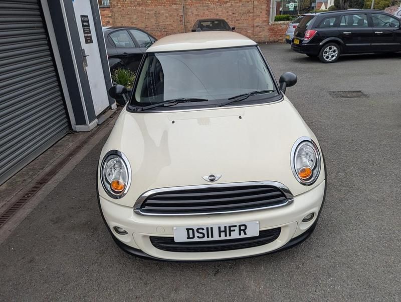 Used Mini One D Hatch 2011 White Hatchback