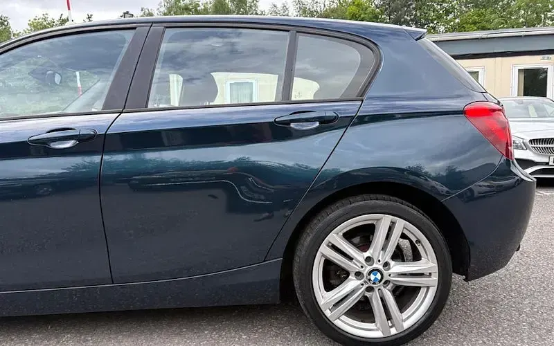 Used BMW 118 Sport Line 143 HP (105 kW) 2013 Blue Hatchback