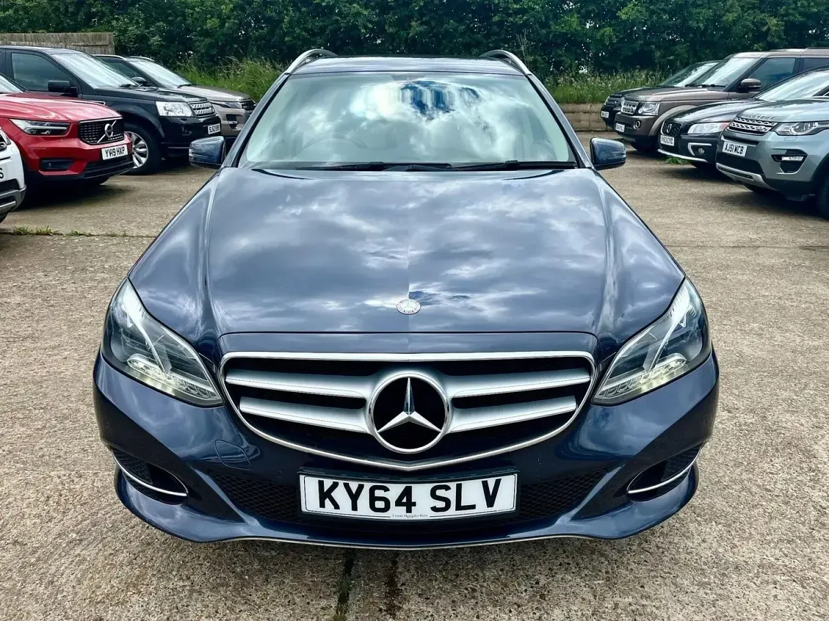 Used Mercedes E220 SE 2014 Blue Estate