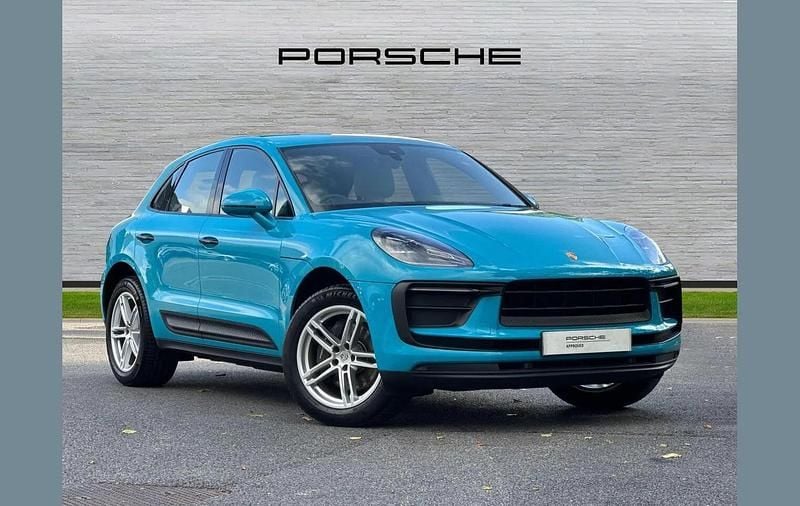 Miami blue Used 2022 Porsche Macan SUV | £49,950 (Good price) - Image 1/4