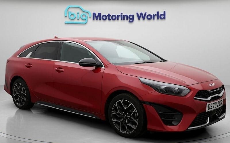Used Kia ProCeed GT-Line 159 HP (116 kW) 2023 Red Estate