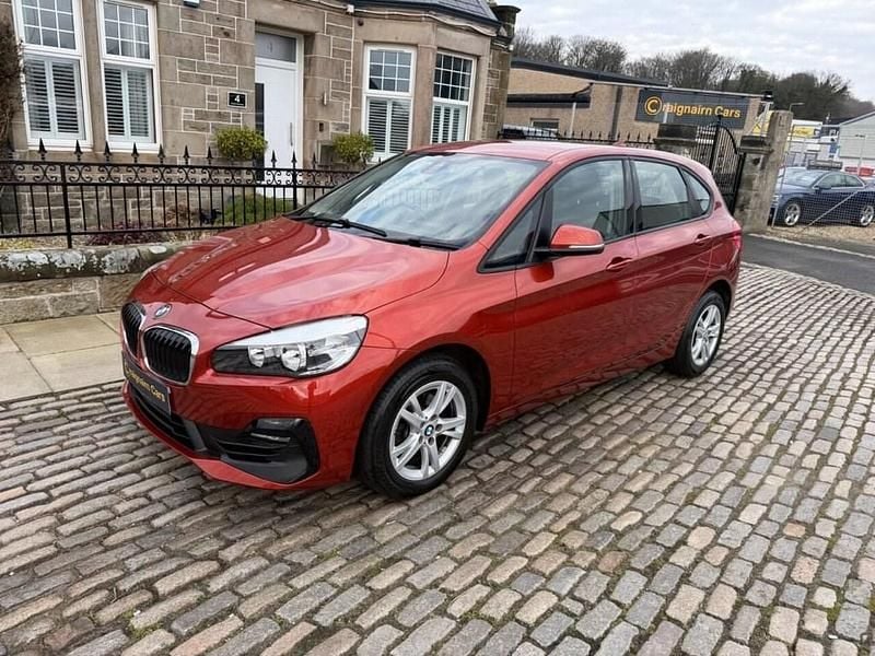 Usado BMW 218 Comfort Edition 140 HP (102 kW) 2018 Laranja Monovolume