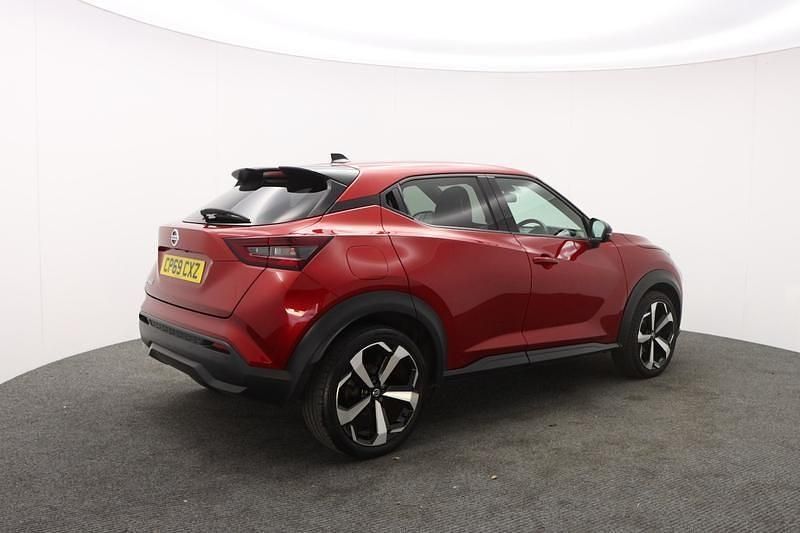 Used Nissan Juke Tekna 117 HP (86 kW) 2020 Red SUV