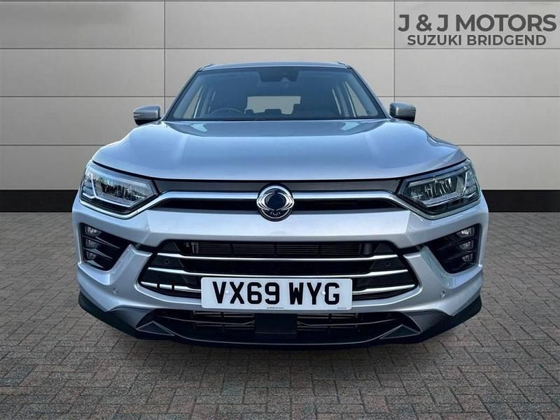 Used Ssangyong (KGM) Korando 163 HP (119 kW) 2019 Silver Estate