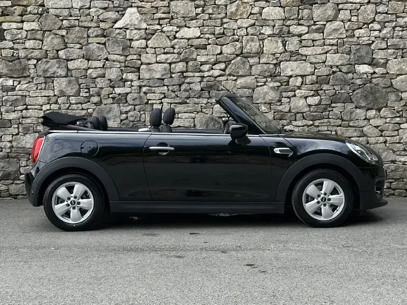 Used Mini Cooper Cabriolet Classic 136 HP (100 kW) 2019 Black Cabriolet