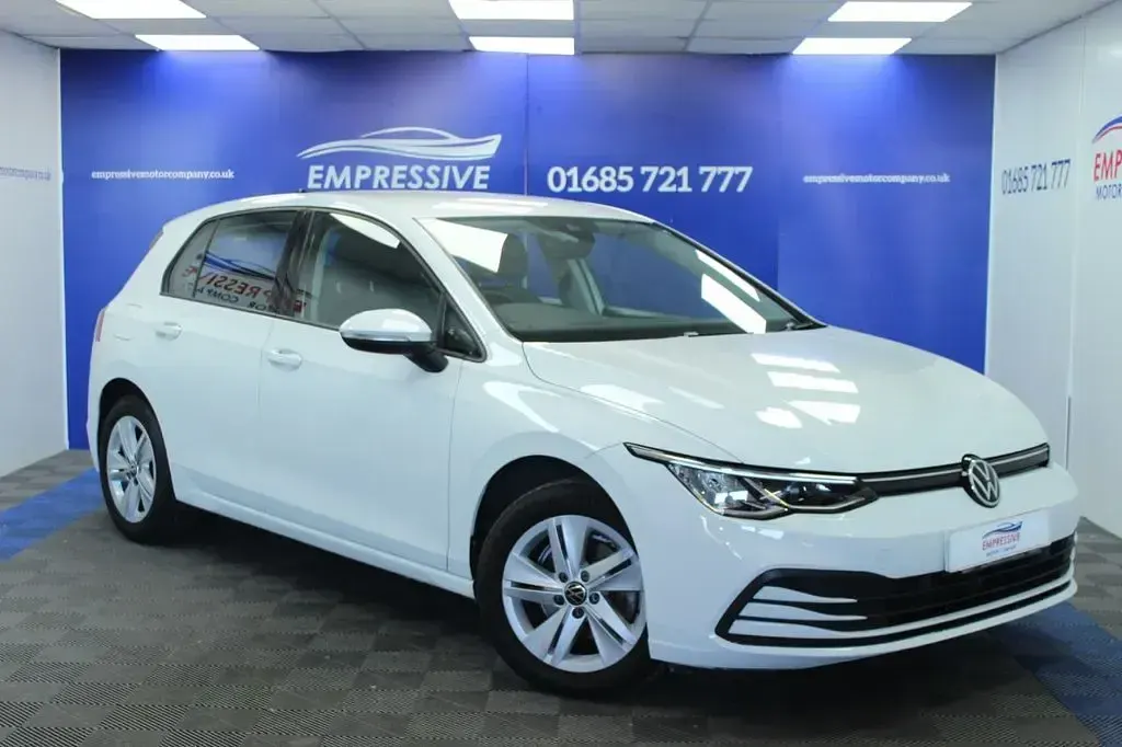 Used VW Golf VII Life 130 HP (95 kW) 2020 White Hatchback