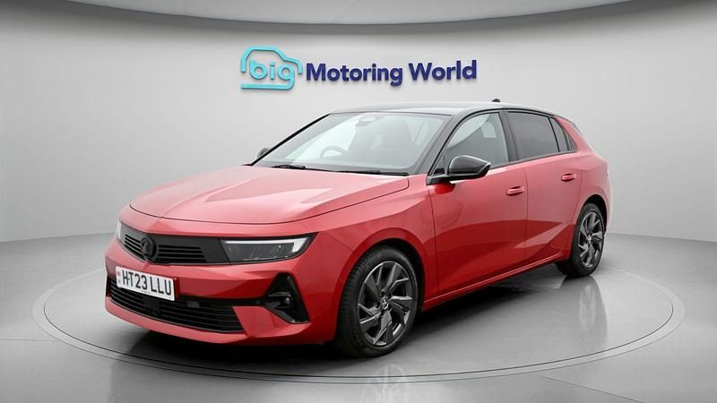 Used Vauxhall Astra S 178 HP (130 kW) 2023 Red Hatchback