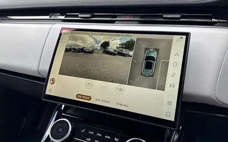 Used Land Rover Range Rover Sport SE 300 HP (220 kW) 2023 Charente grey SUV