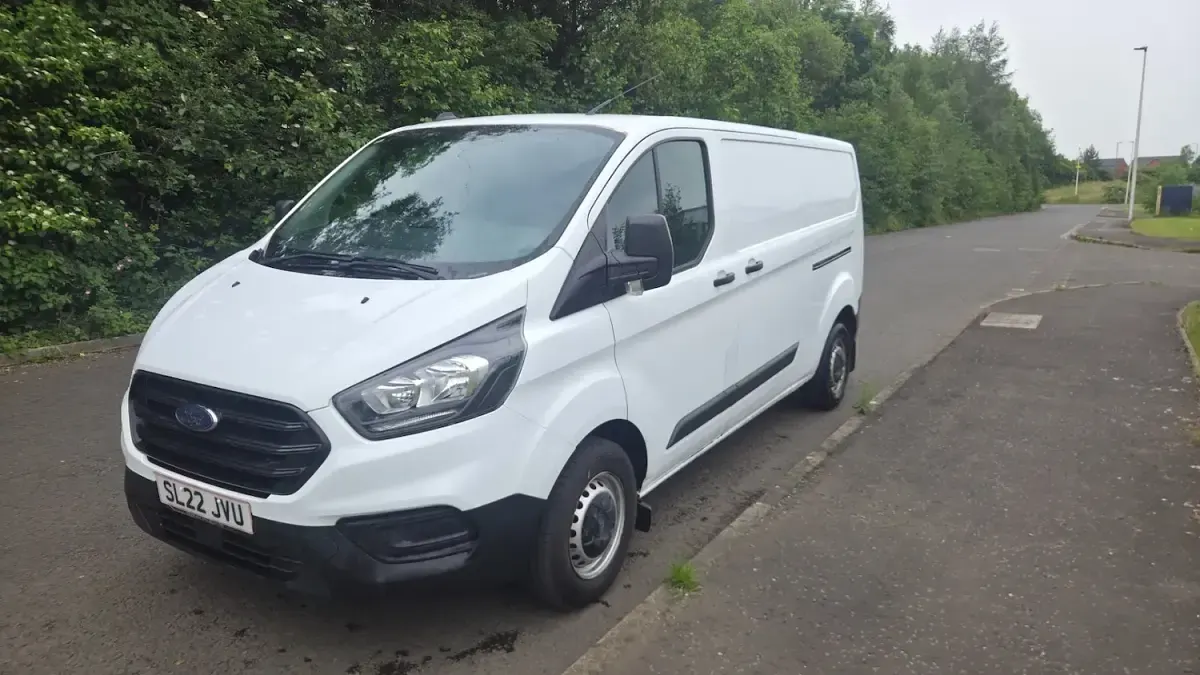 Used Ford Transit Custom 105 HP (77 kW) 2022 White Van
