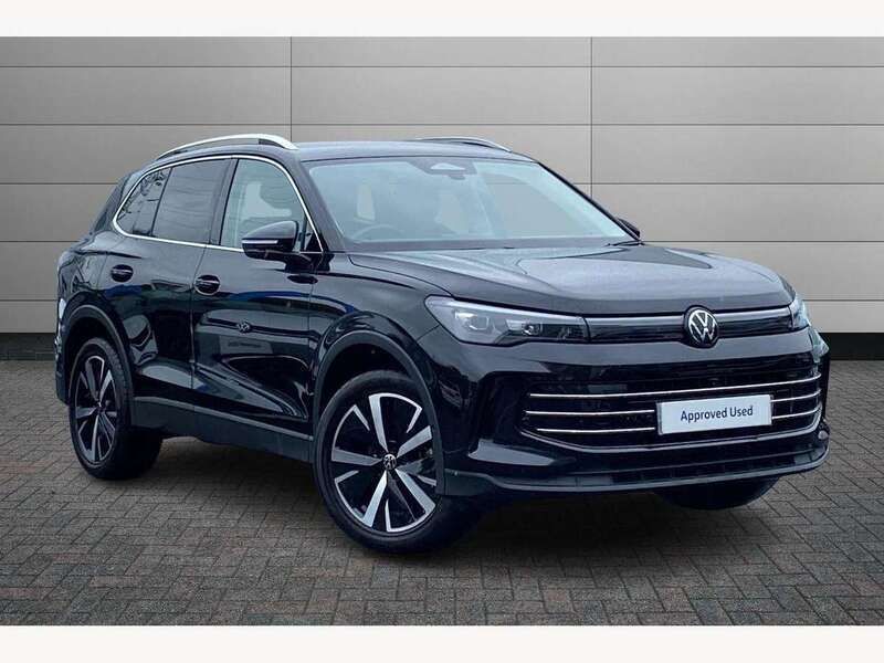 Black Used 2024 VW Tiguan Elegance SUV | £30,995 (Fair price) - Image 1/4