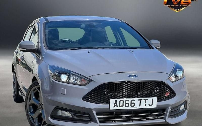 Usado Ford Focus ST 185 HP (136 kW) 2016 Citadino