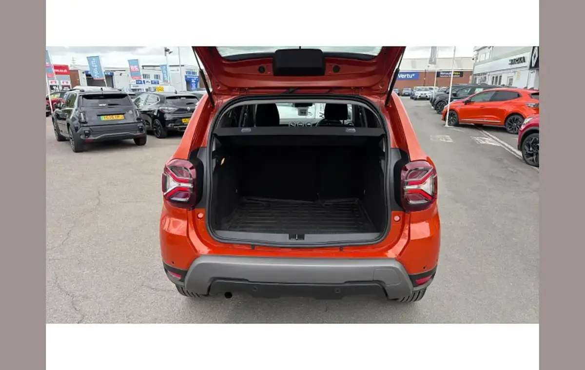 Used Dacia Duster Journey 129 HP (94 kW) 2024 Orange SUV