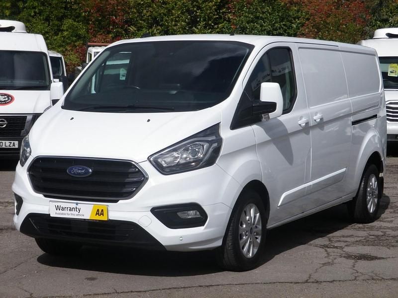 Usado Ford Transit Custom Limited 130 HP (95 kW) 2020 Branco Van