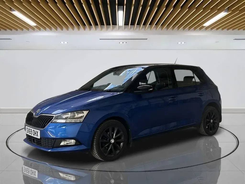 Used Skoda Fabia Colour Edition 95 HP (69 kW) 2019 Blue Hatchback