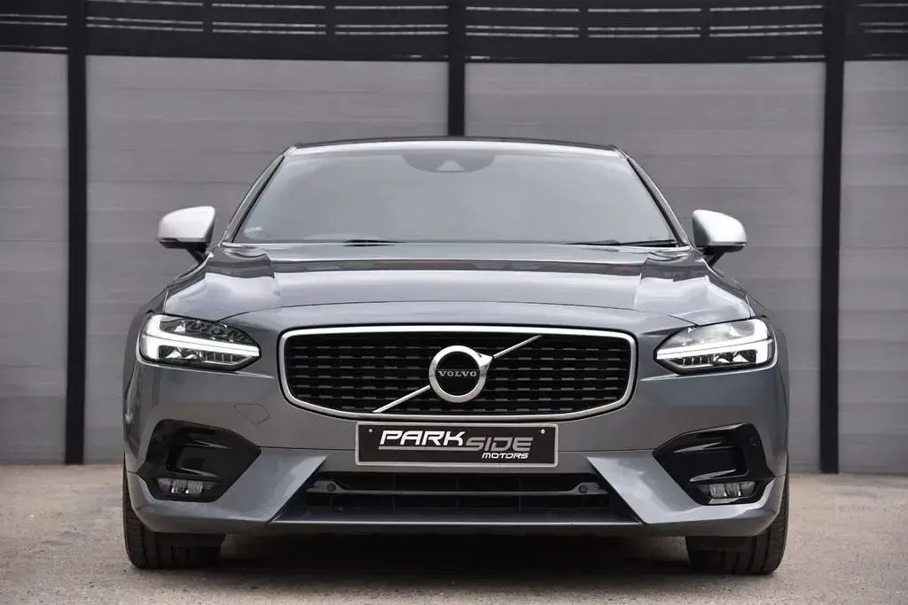Usado Volvo S90 R-Design 190 CV (139 kW) 2018 Gris Berlina