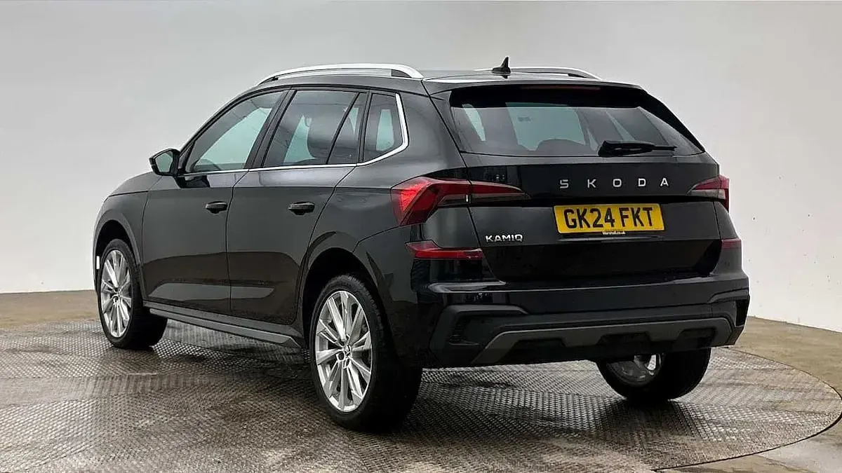 Used Skoda Kamiq SE L 85 HP (62 kW) 2024 Black magic pearl effect SUV