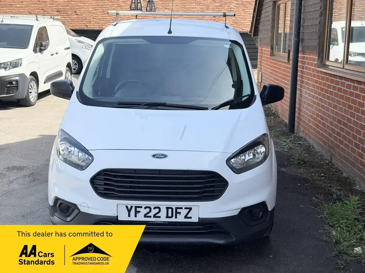 Used Ford Courier S 2022 White MPV