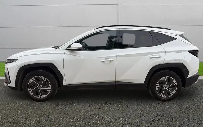 Used Hyundai Tucson Advanced 150 HP (110 kW) 2026 White SUV