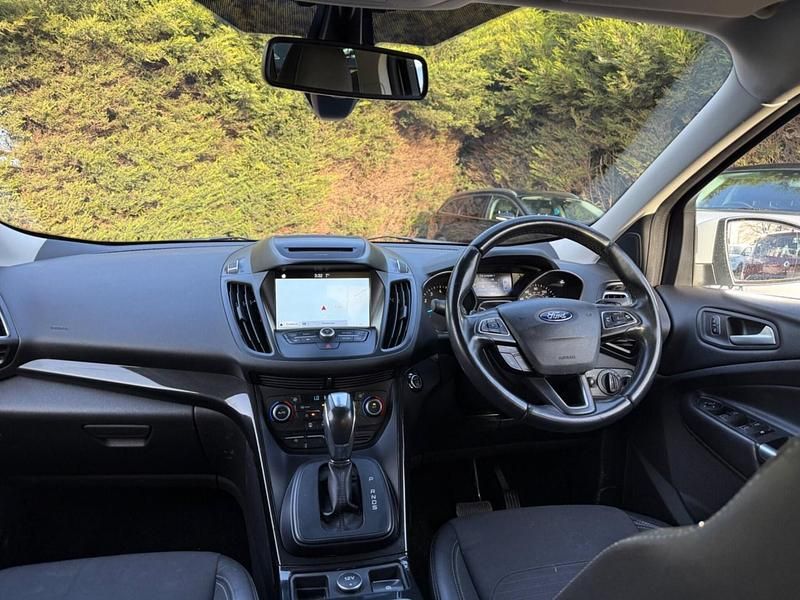 Used Ford Kuga Titanium 182 HP (133 kW) 2017 White SUV