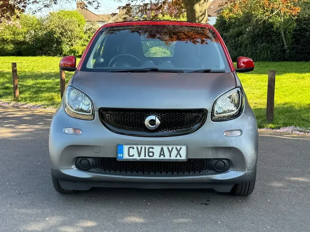 Used Smart ForTwo Cabrio Premium 71 HP (52 kW) 2016 Grey Cabriolet