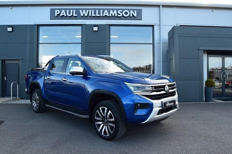Begagnad VW Amarok Aventura 2023 Blå Pickup