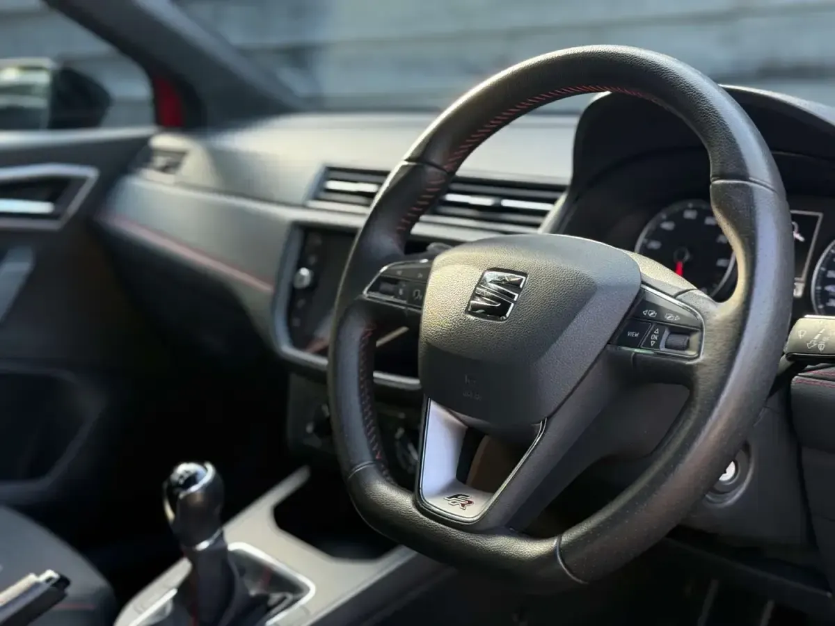 Używany Seat Ibiza FR 115 KM (84 kW) 2020 Czerwony Hatchback