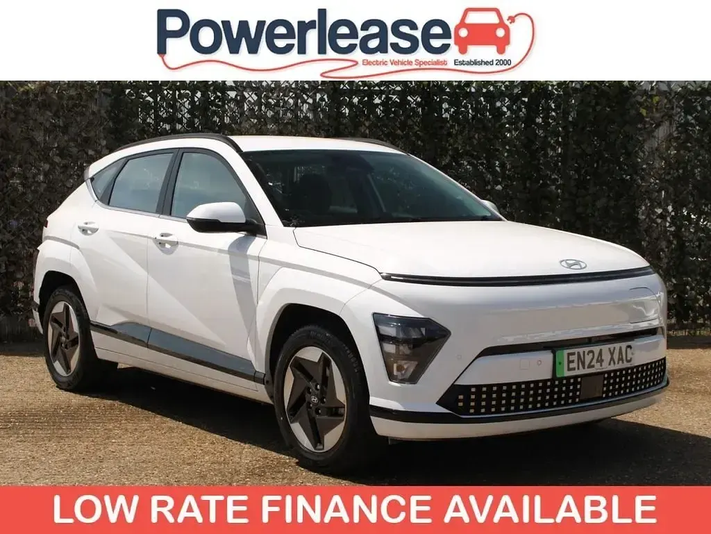 Second-hand Hyundai Kona Advanced 160 kW (218 CP) 2024 Alb SUV