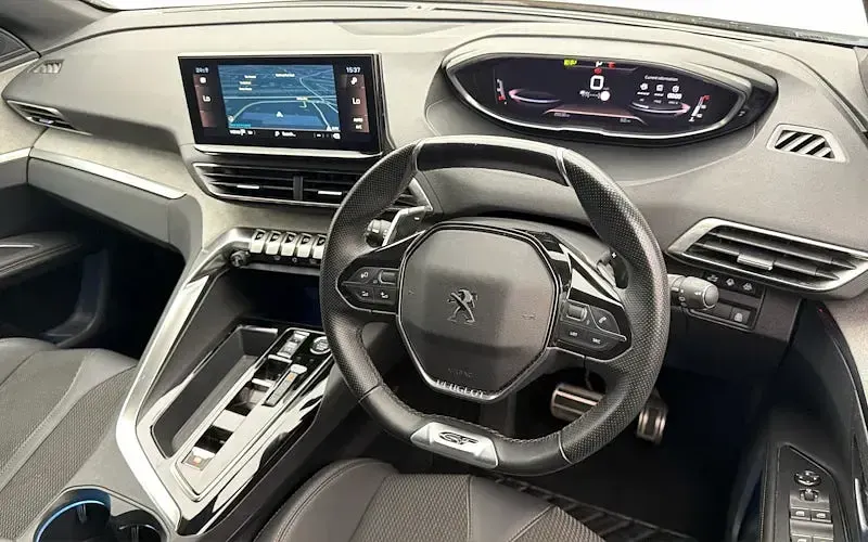 Used Peugeot 3008 GT 131 HP (96 kW) 2023 SUV