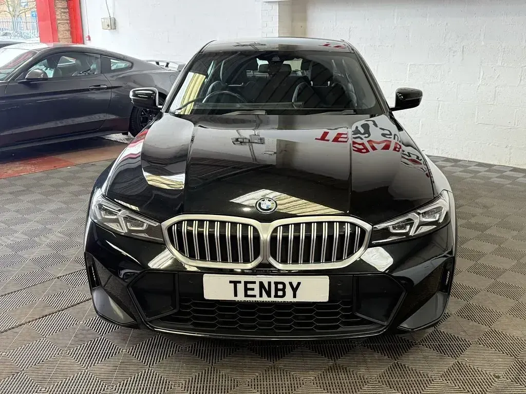 Begagnad BMW 330e M Sport 288 HK (211 kW) 2022 Svart Sedan
