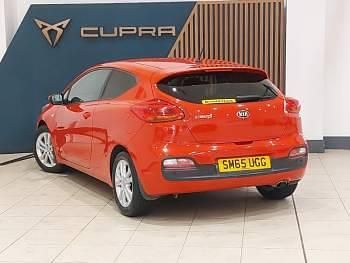 Used Kia ProCeed 2016 Red Hatchback