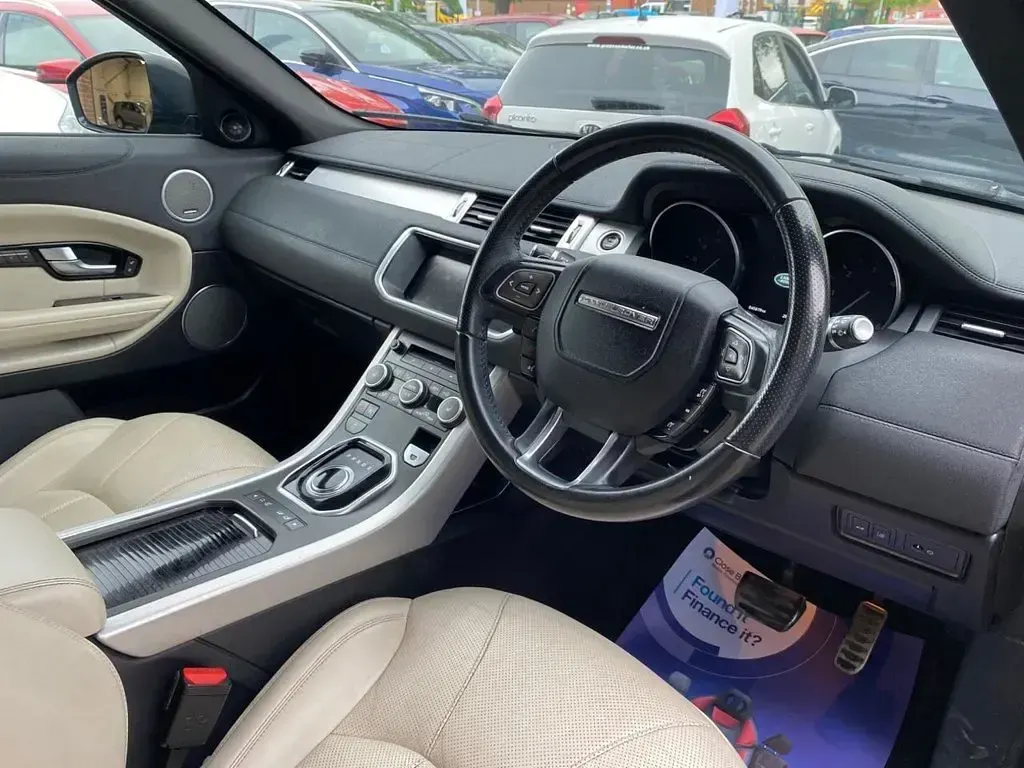 Used Land Rover Range Rover evoque HSE Dynamic 180 HP (132 kW) 2017 Black SUV