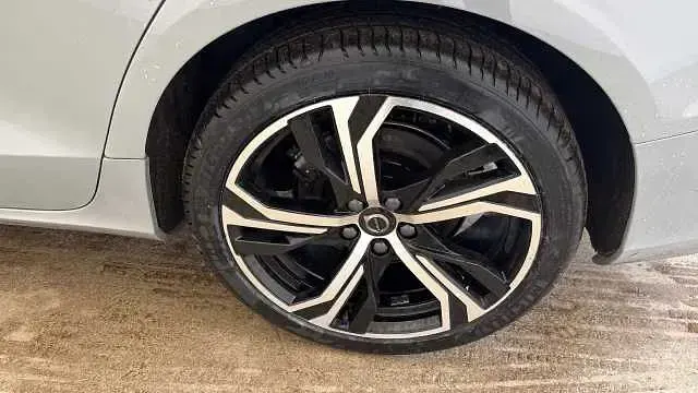 Used Volvo V60 Plus 194 HP (142 kW) 2026 Estate