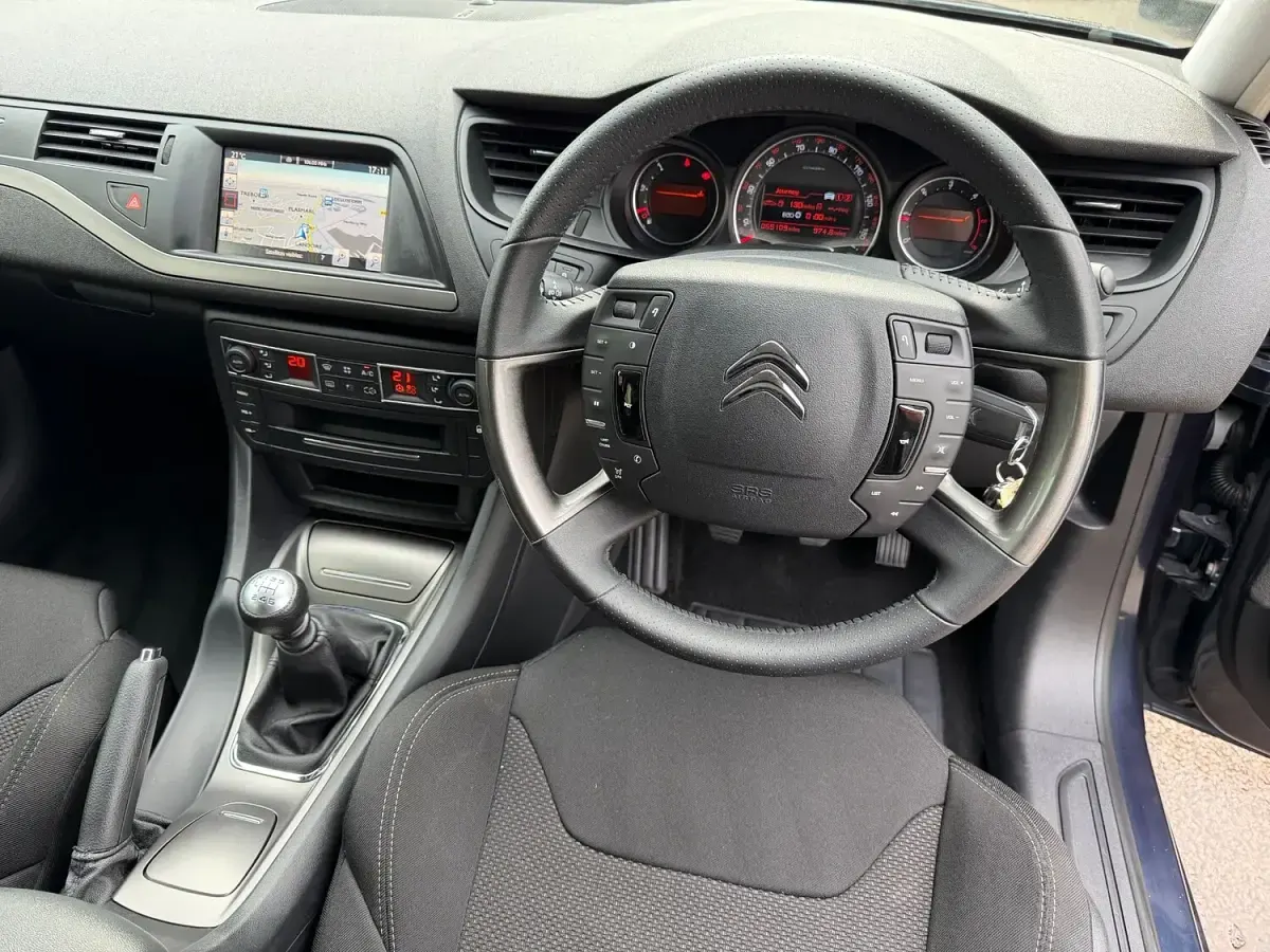 Used Citroën C5 VTR Sport 150 HP (110 kW) 2015 Blue Estate