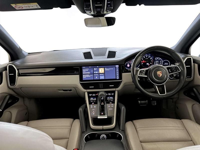 Used Porsche Cayenne 440 HP (323 kW) 2019 Blue SUV