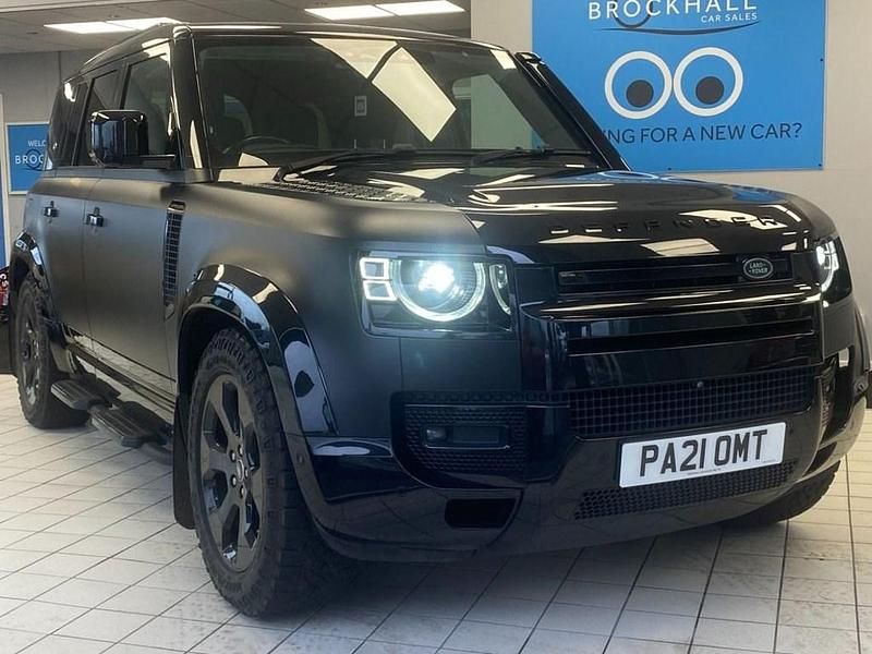Used Land Rover Defender SE 240 HP (176 kW) 2021 Black SUV