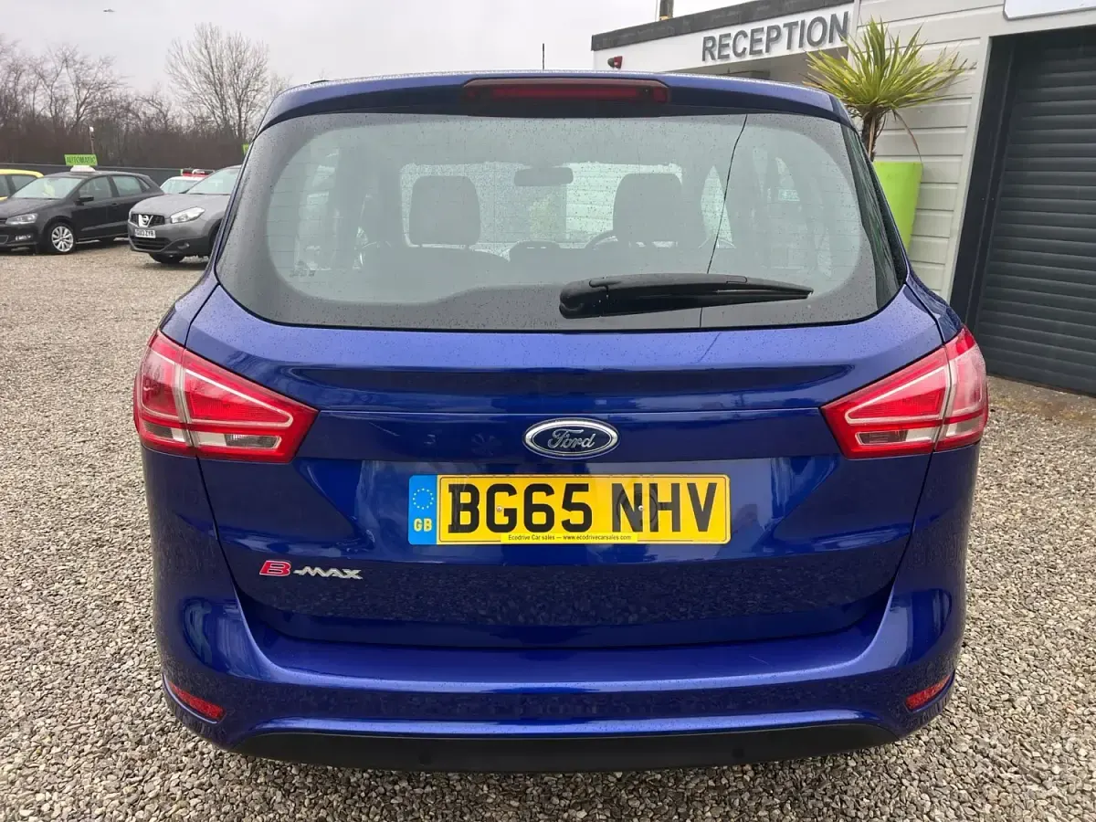 Usado Ford B-MAX Titanium 105 HP (77 kW) 2015 Azul Monovolume