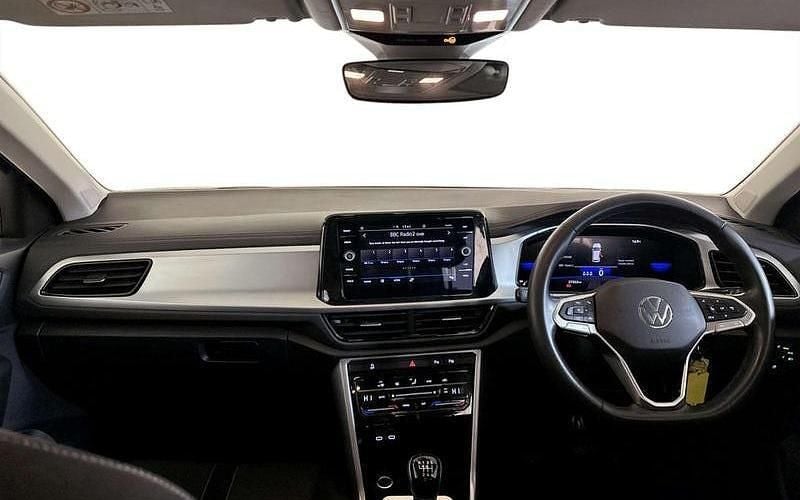 Used VW T-Roc Life 150 HP (110 kW) 2024 SUV