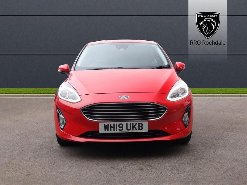 Red Used 2019 Ford Fiesta Zetec Hatchback | £8,991 (Good price) - Image 1/4