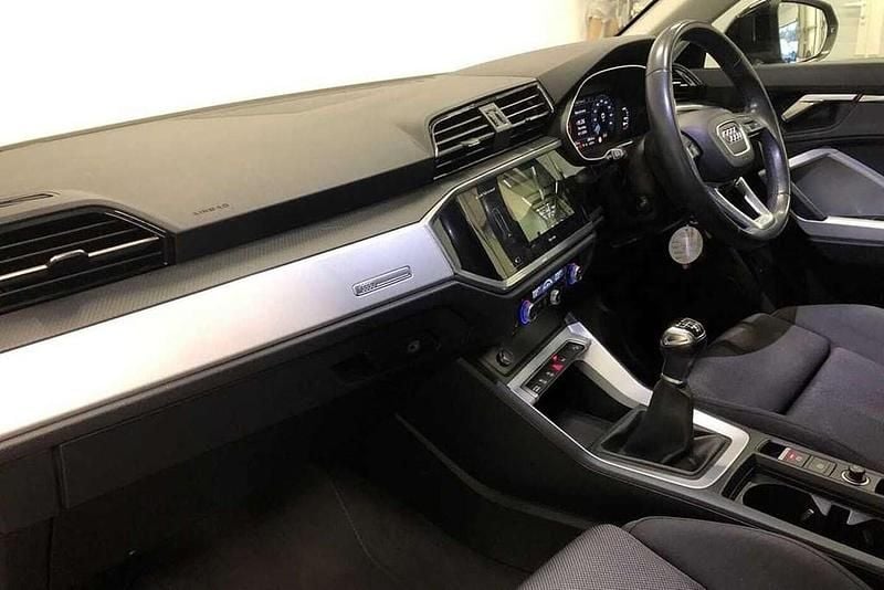 Used Audi Q3 Sport 147 HP (108 kW) 2023 Black SUV