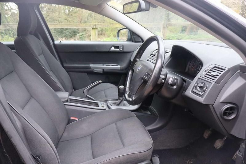 Used Volvo V50 109 HP (80 kW) 2009 Black Estate