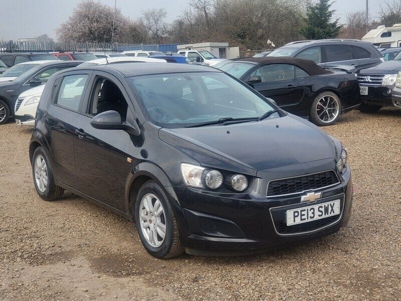 Black Used 2013 Chevrolet Aveo LT Hatchback | £2,495 (Fair price) - Image 1/4