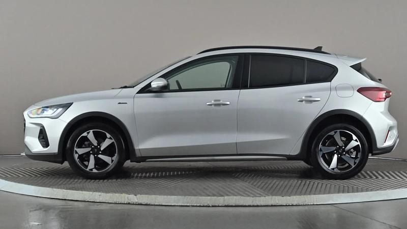 Used Ford Focus Active 155 HP (114 kW) 2023 Silver Hatchback