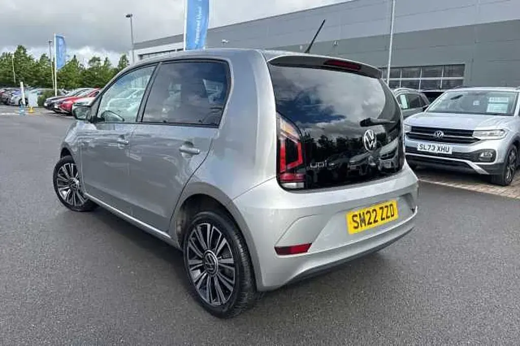 Used VW up! 65 HP (47 kW) 2022 Hatchback