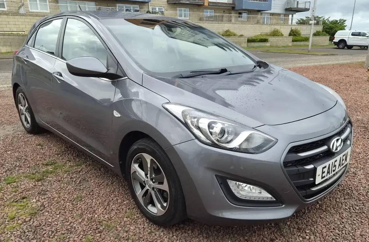 Used Hyundai i30 100 HP (73 kW) 2015 Silver Hatchback