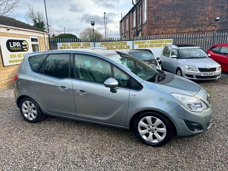 Used Vauxhall Meriva 100 HP (73 kW) 2010 Silver MPV